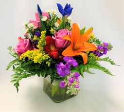 Sensational Fresh Flowers ($75-$200)